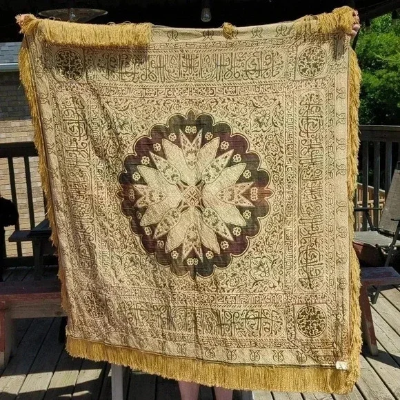 Vintage Wall hanging / piano shawl - Picture 6 of 9